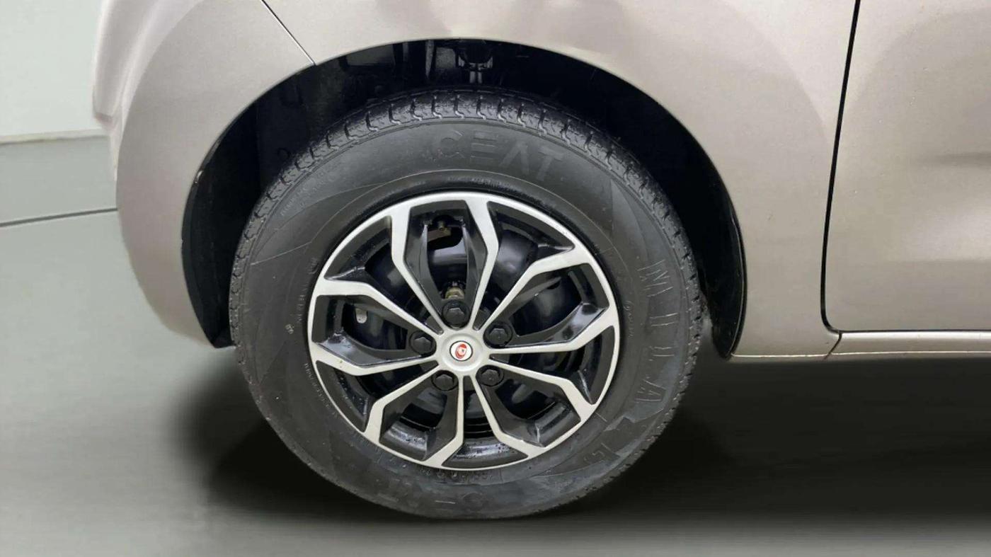 2019 Datsun Redi Go S 1.0 AMT, Petrol, Automatic, 28,809 km, Left Front Wheel