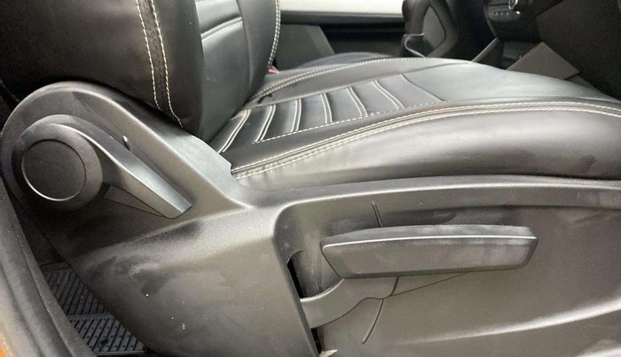 2024 Tata PUNCH ACCOMPLISHED MT, Petrol, Manual, 11,328 km, Driver Side Adjustment Panel