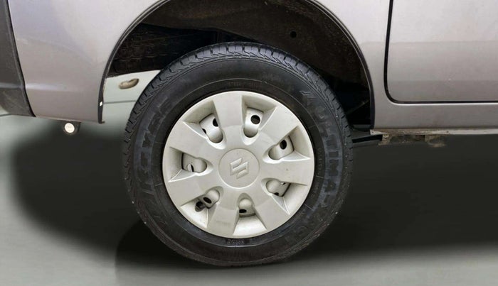 2023 Maruti Eeco 7 STR STD 1.2, Petrol, Manual, 2,876 km, Right Rear Wheel