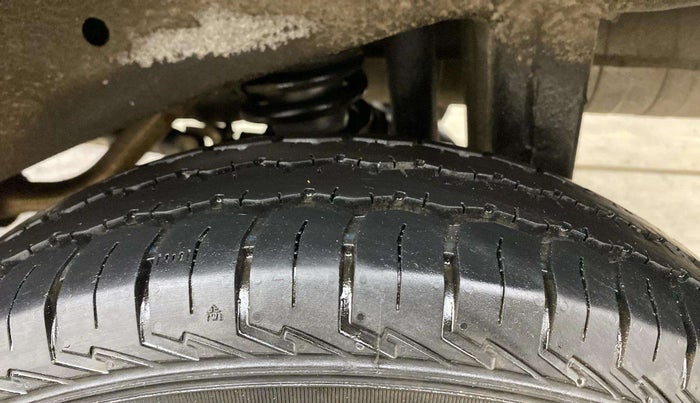 2023 Maruti Eeco 7 STR STD 1.2, Petrol, Manual, 2,876 km, Left Rear Tyre Tread