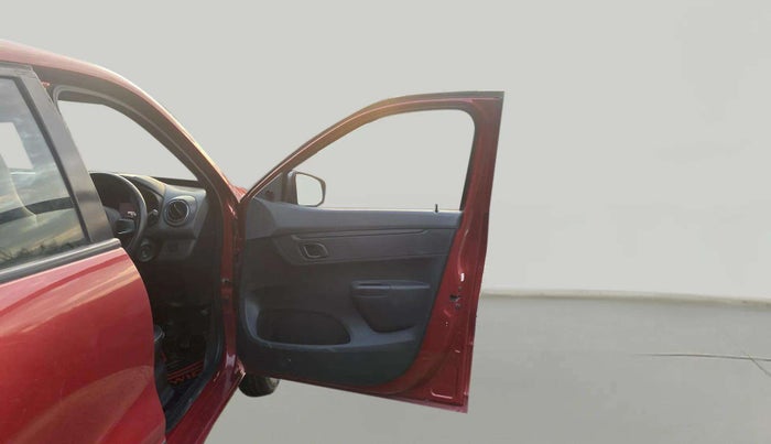 2020 Renault Kwid RXT 1.0 (O), Petrol, Manual, 67,994 km, RHS Front Door