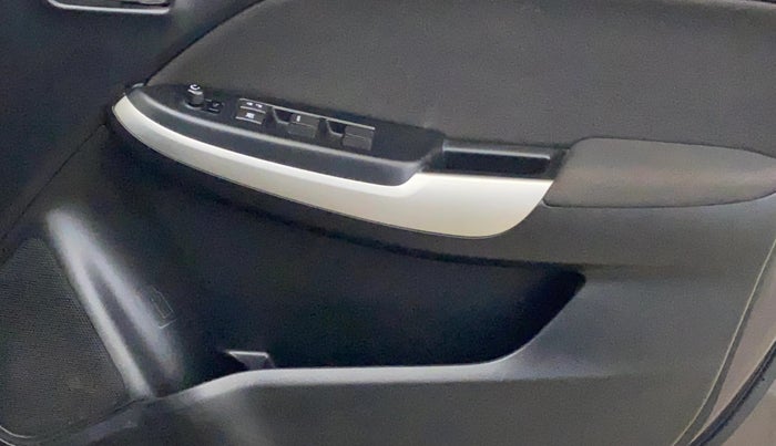 2018 Maruti Baleno ALPHA PETROL 1.2, Petrol, Manual, 70,584 km, Driver Side Door Panels Control