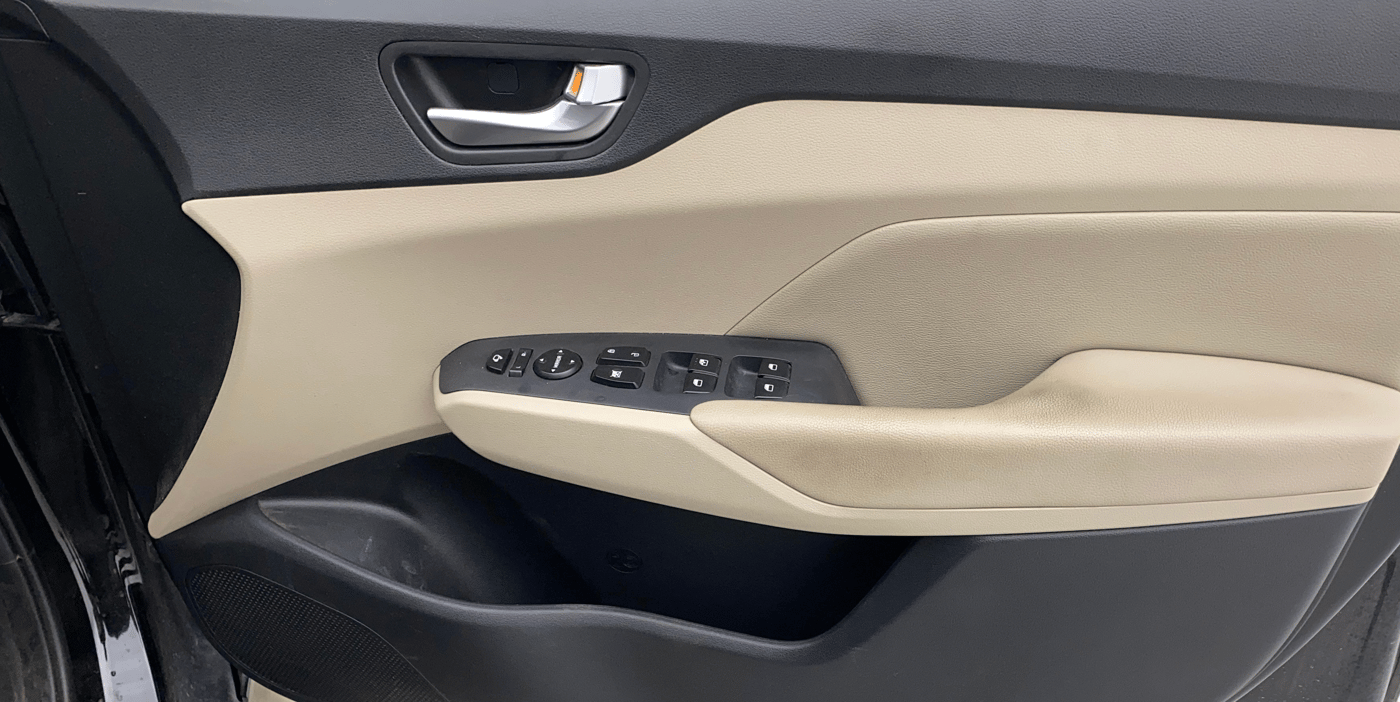 2022 Hyundai Verna SX (O)1.5 VTVT, Petrol, Manual, 27,934 km, Driver Side Door Panels Control