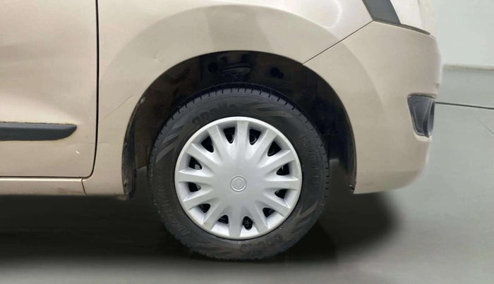 2014 Maruti Wagon R 1.0 LXI CNG, CNG, Manual, 98,974 km, Right Front Wheel