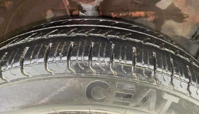 2014 Maruti Wagon R 1.0 LXI CNG, CNG, Manual, 70,701 km, Right Front Tyre Tread