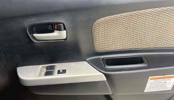 2014 Maruti Wagon R 1.0 LXI CNG, CNG, Manual, 70,701 km, Driver Side Door Panels Control