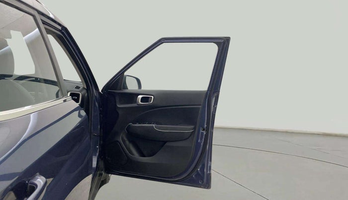 2021 Hyundai VENUE S 1.2, Petrol, Manual, 80,135 km, RHS Front Door