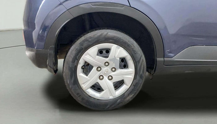 2021 Hyundai VENUE S 1.2, Petrol, Manual, 80,135 km, Right Rear Wheel