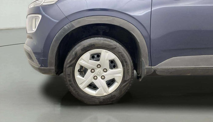 2021 Hyundai VENUE S 1.2, Petrol, Manual, 80,135 km, Left Front Wheel