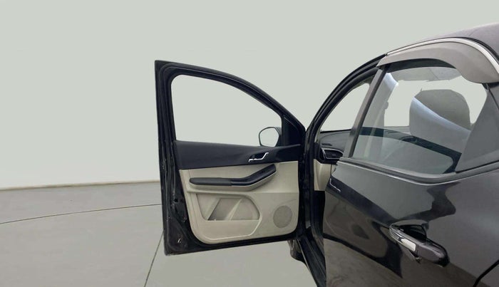 2022 Tata Tiago XZ PLUS CNG, CNG, Manual, 54,531 km, LHS Front Door