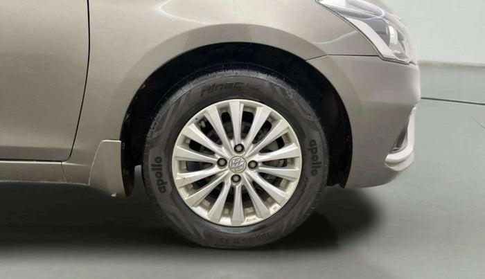 2018 Maruti Ciaz DELTA 1.5 SHVS MT PETROL, Petrol, Manual, 71,110 km, Right Front Wheel