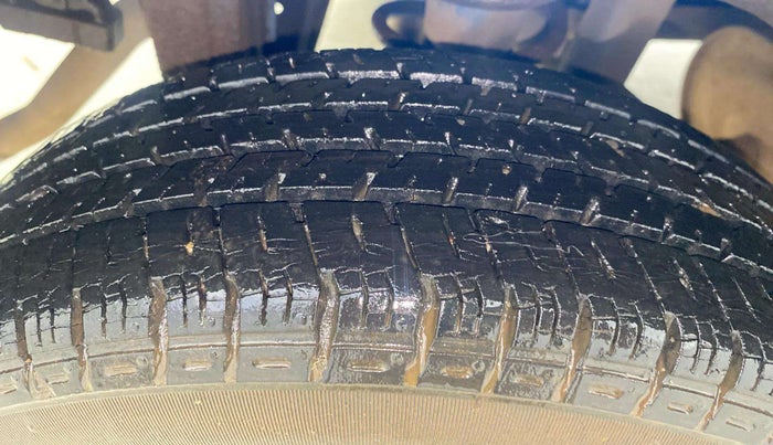 2016 Maruti Alto K10 VXI, Petrol, Manual, 31,380 km, Right Rear Tyre Tread