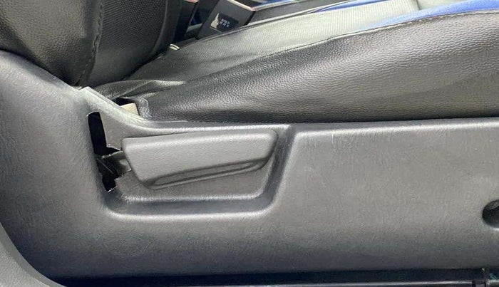 2016 Maruti Alto K10 VXI, Petrol, Manual, 31,380 km, Driver Side Adjustment Panel