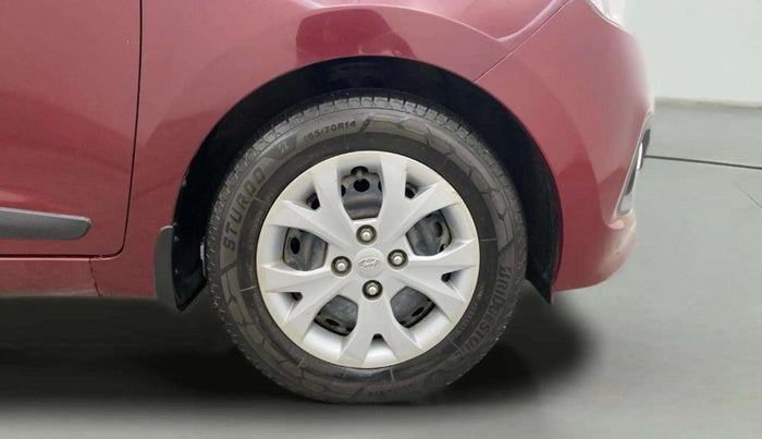 2016 Hyundai Grand i10 SPORTZ 1.2 KAPPA VTVT, Petrol, Manual, 70,859 km, Right Front Wheel