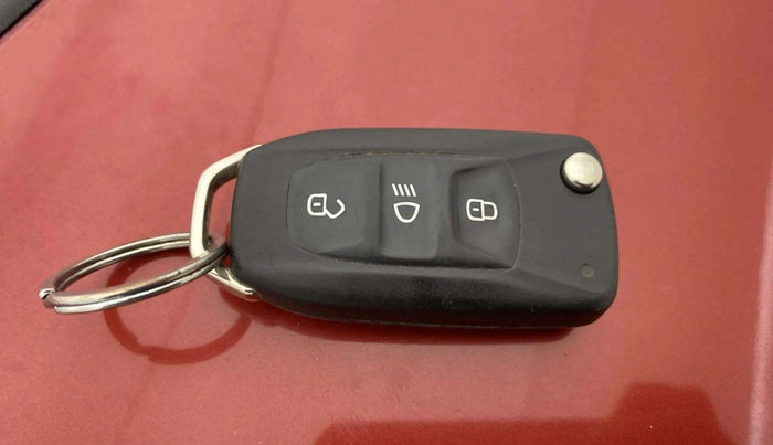 2018 Tata Tiago XZA PETROL, Petrol, Automatic, 50,645 km, Key Close Up