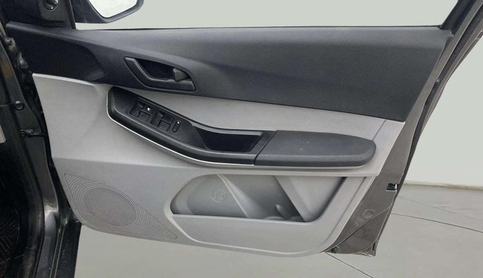 2021 Tata Tiago XZ PETROL, Petrol, Manual, 16,177 km, Driver Side Door Panels Control