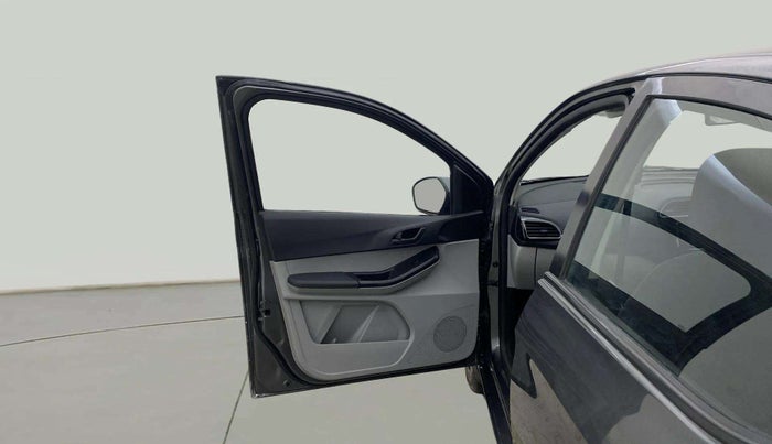 2021 Tata Tiago XZ PETROL, Petrol, Manual, 16,177 km, LHS Front Door