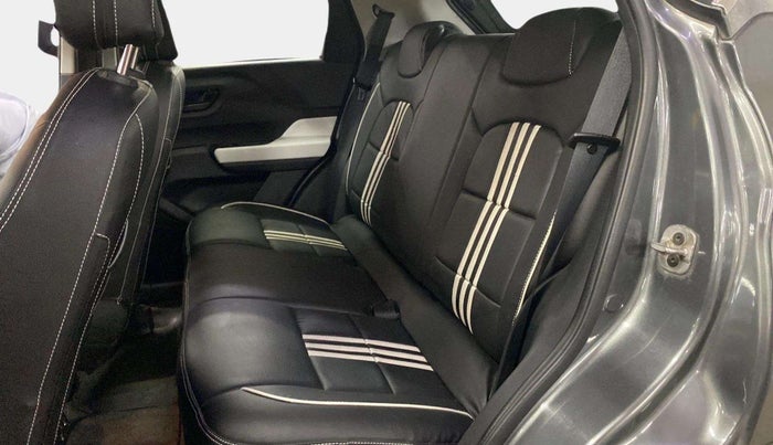 2022 Tata PUNCH ACCOMPLISHED AMT, Petrol, Automatic, 27,427 km, Right Side Rear Door Cabin
