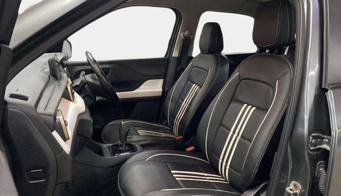 2022 Tata PUNCH ACCOMPLISHED AMT, Petrol, Automatic, 27,427 km, Right Side Front Door Cabin