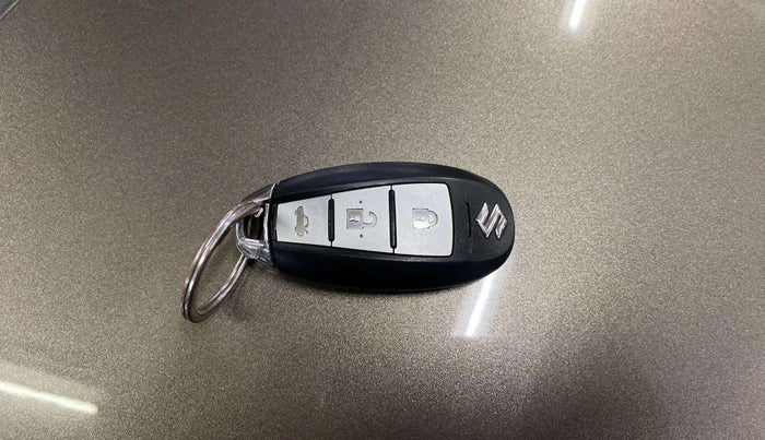 2020 Maruti Ciaz ALPHA 1.5 SHVS PETROL, Petrol, Manual, 27,872 km, Key Close Up