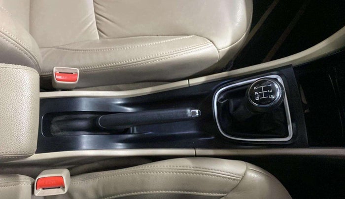 2020 Maruti Ciaz ALPHA 1.5 SHVS PETROL, Petrol, Manual, 27,872 km, Gear Lever