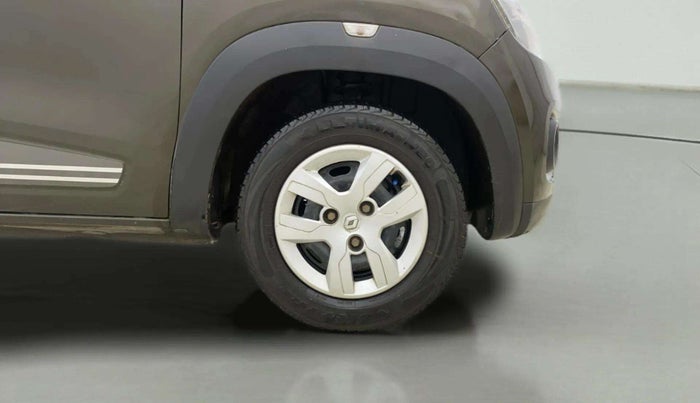 2018 Renault Kwid RXT 1.0 AMT (O), Petrol, Automatic, 34,900 km, Right Front Wheel