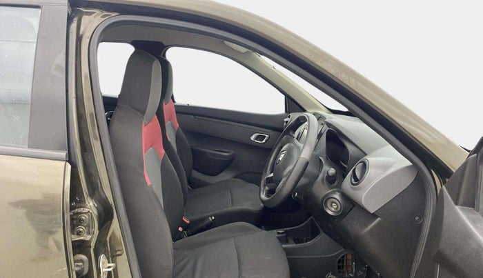 2018 Renault Kwid RXT 1.0 AMT (O), Petrol, Automatic, 34,900 km, Right Side Front Door Cabin
