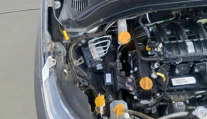 2023 Tata PUNCH CREATIVE  MT, Petrol, Manual, 14,706 km, Engine View - Right