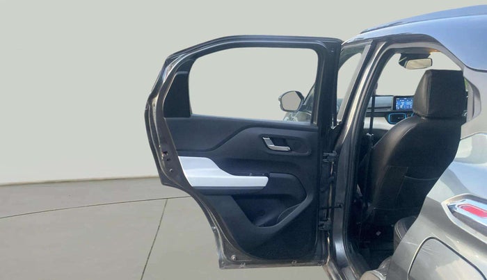 2023 Tata PUNCH CREATIVE  MT, Petrol, Manual, 14,706 km, LHS Rear Door