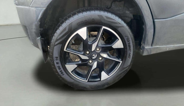 2023 Tata PUNCH CREATIVE  MT, Petrol, Manual, 14,706 km, Right Rear Wheel