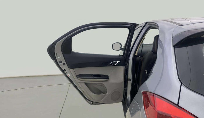 2018 Tata Tiago XZA PETROL, Petrol, Automatic, 28,592 km, LHS Rear Door