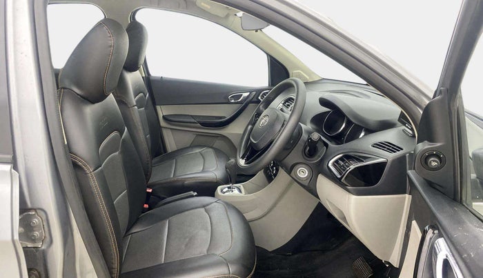2018 Tata Tiago XZA PETROL, Petrol, Automatic, 28,592 km, Right Side Front Door Cabin