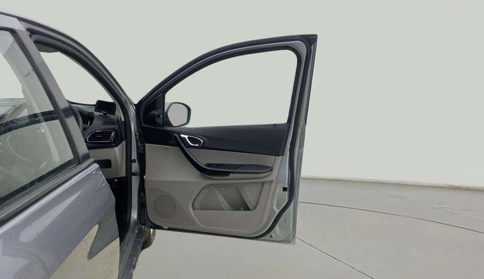 2018 Tata Tiago XZA PETROL, Petrol, Automatic, 28,592 km, RHS Front Door