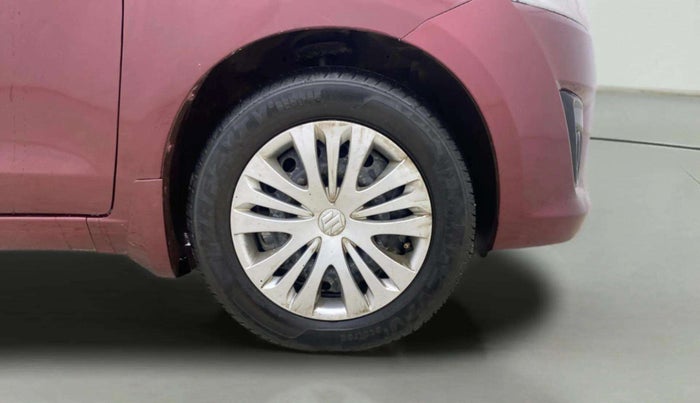2015 Maruti Ertiga VXI CNG, CNG, Manual, 41,659 km, Right Front Wheel