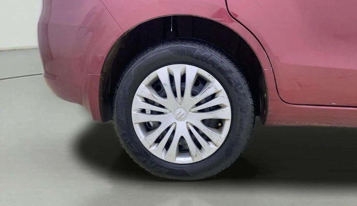 2015 Maruti Ertiga VXI CNG, CNG, Manual, 41,659 km, Right Rear Wheel