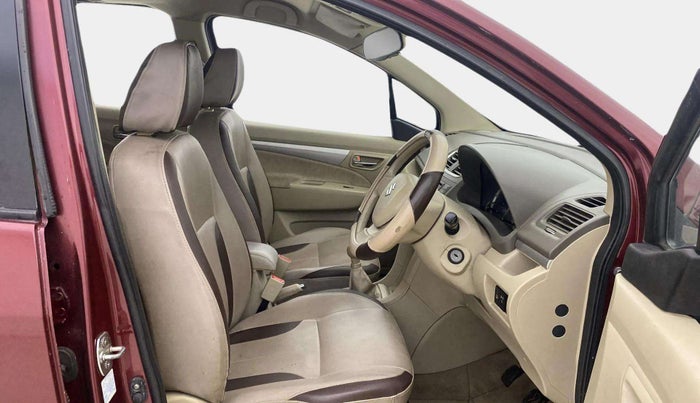 2015 Maruti Ertiga VXI CNG, CNG, Manual, 41,659 km, Right Side Front Door Cabin