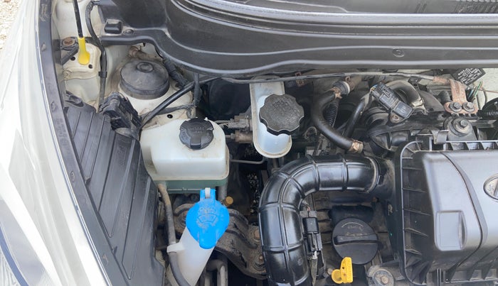 2018 Hyundai Eon ERA +, Petrol, Manual, 16,567 km, Engine View - Right