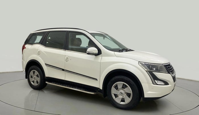 2019 Mahindra XUV500 W7, Diesel, Manual, 86,344 km, Right Front Diagonal