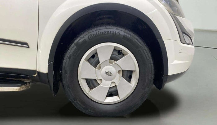 2019 Mahindra XUV500 W7, Diesel, Manual, 86,344 km, Right Front Wheel