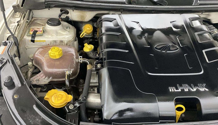 2019 Mahindra XUV500 W7, Diesel, Manual, 86,344 km, Engine View - Right