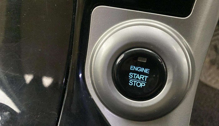 2019 Mahindra XUV500 W7, Diesel, Manual, 86,344 km, Keyless Start/ Stop Button