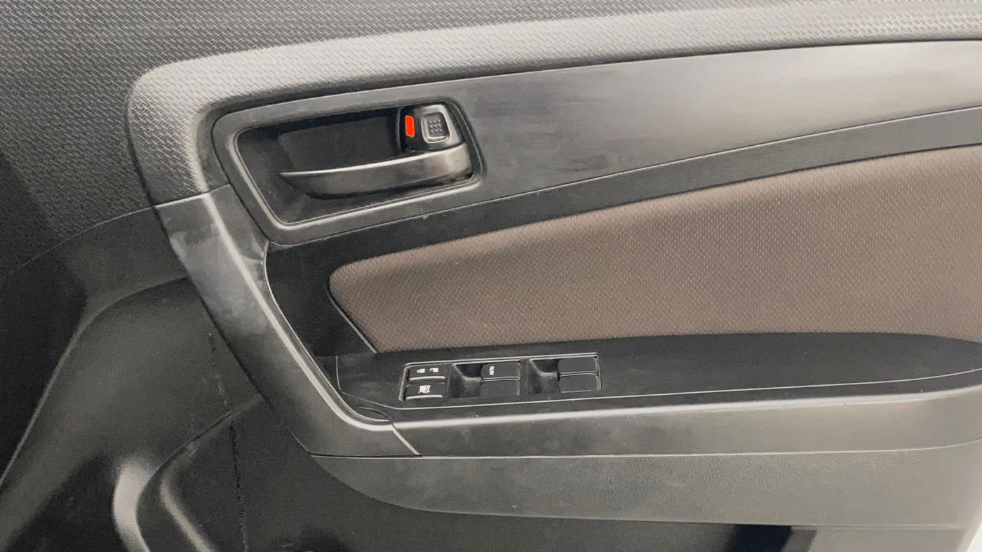 2021 Toyota URBAN CRUISER MID GRADE AT, Petrol, Automatic, 76,041 km, Driver Side Door Panels Control