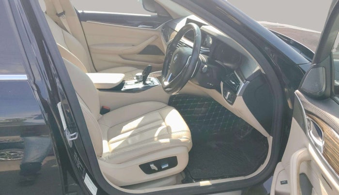 2020 BMW 5 Series 520D LUXURY LINE, Diesel, Automatic, 14,331 km, Right Side Front Door Cabin