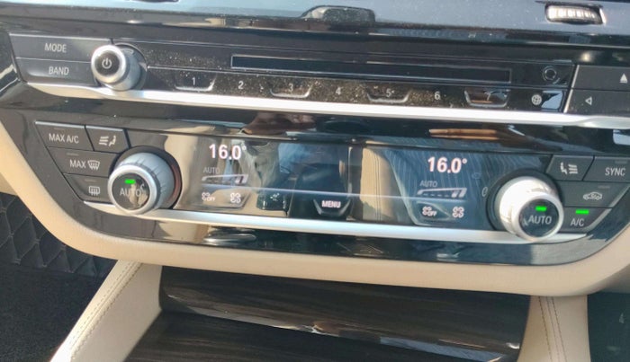 2020 BMW 5 Series 520D LUXURY LINE, Diesel, Automatic, 14,331 km, Automatic Climate Control