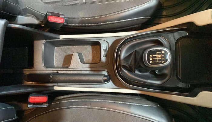 2023 KIA CARENS PRESTIGE PLUS 1.5 PETROL IMT 7 STR, Petrol, Manual, 7,113 km, Gear Lever