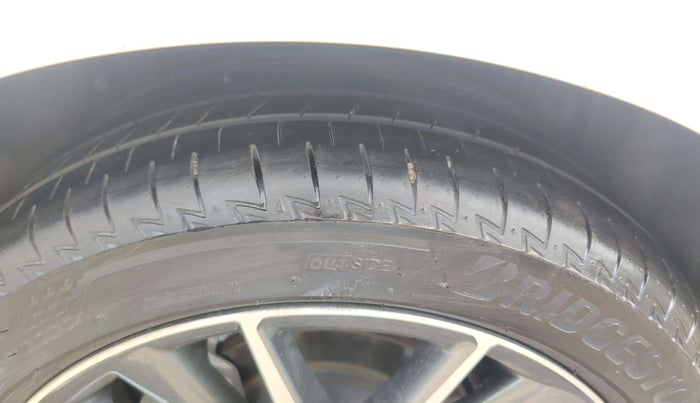 2024 Toyota Camry HYBRID, Hybrid, Automatic, 20,282 km, Left Rear Tyre Tread