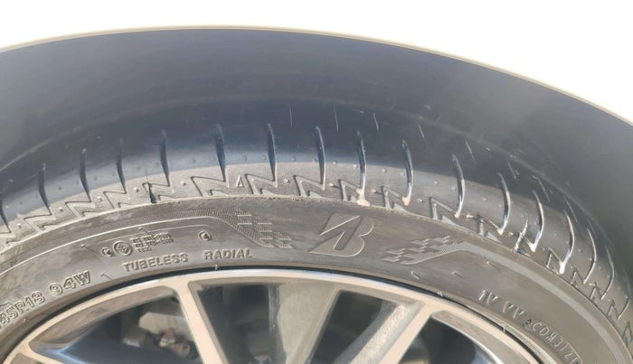 2024 Toyota Camry HYBRID, Hybrid, Automatic, 20,282 km, Right Rear Tyre Tread