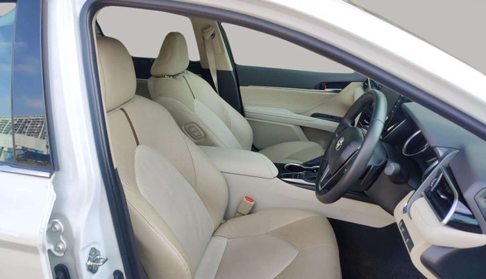 2024 Toyota Camry HYBRID, Hybrid, Automatic, 20,282 km, Right Side Front Door Cabin