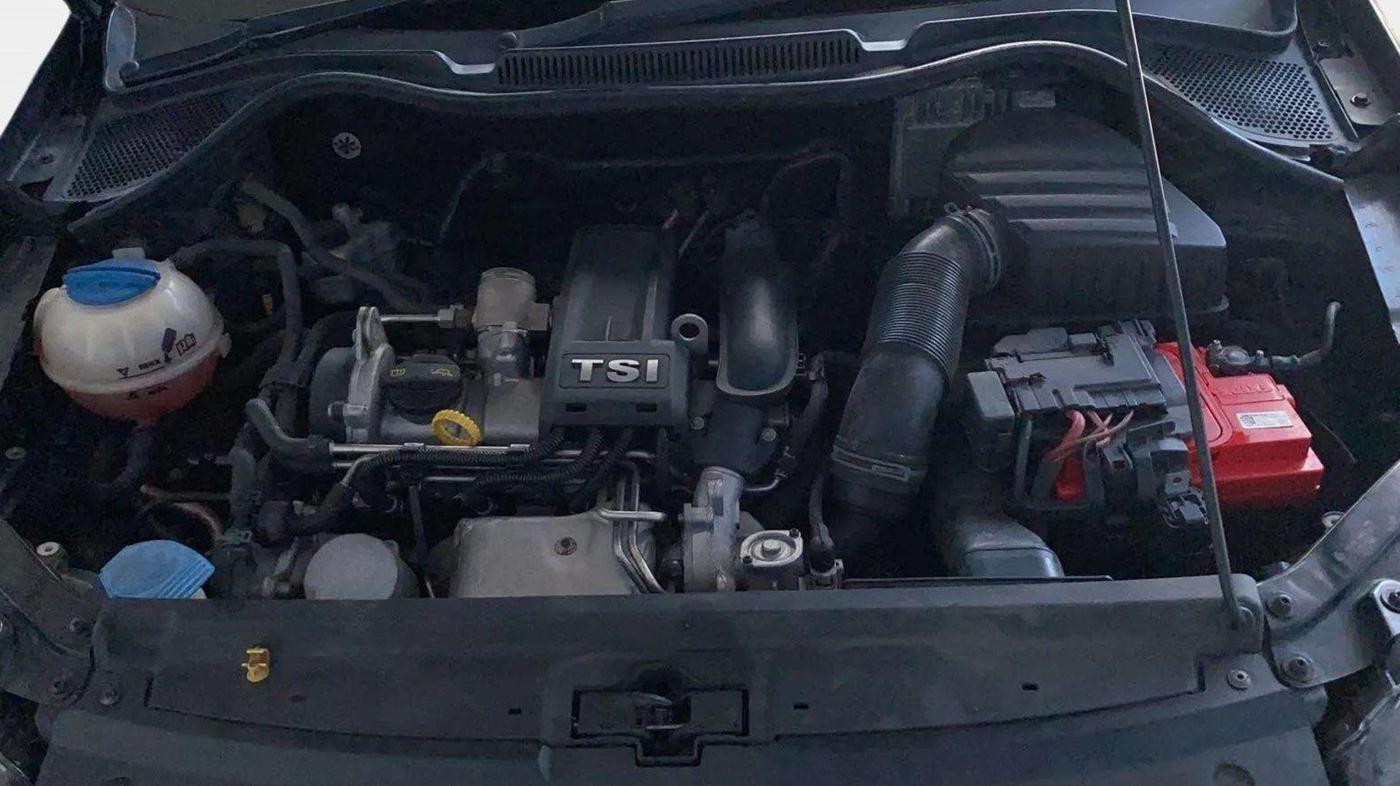 2016 Volkswagen Vento HIGHLINE PETROL AT, Petrol, Automatic, 97,478 km, Open Bonet