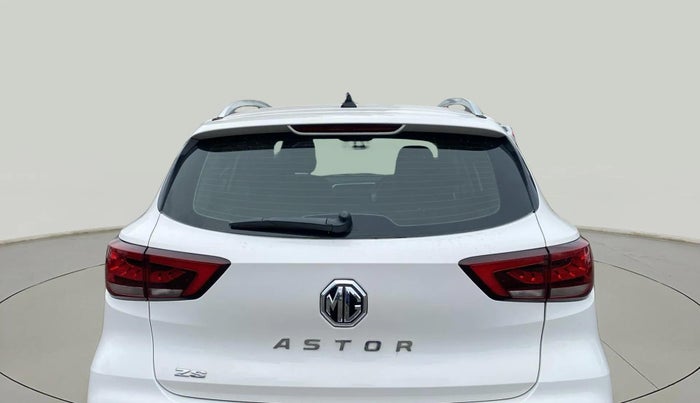 2023 MG ASTOR SUPER 1.5 MT, Petrol, Manual, 14,681 km, Rear Windshield